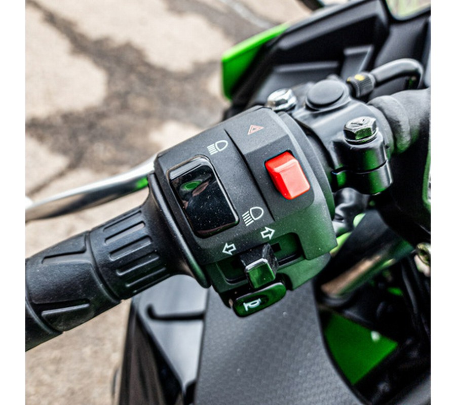 2025 Kawasaki Ninja 500 KRT Edition SE ABS