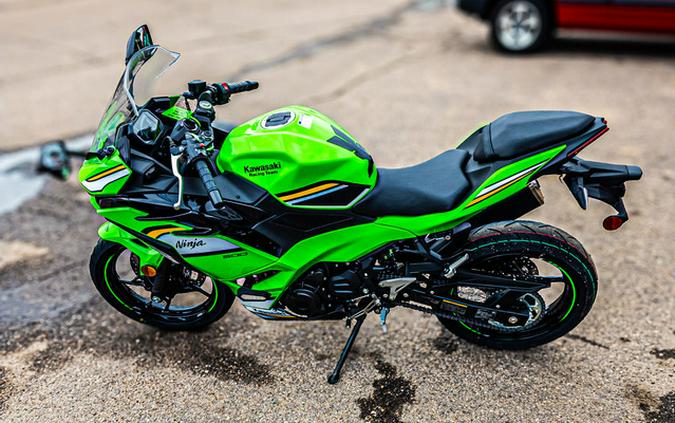 2025 Kawasaki Ninja 500 KRT Edition SE ABS