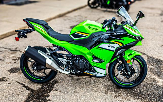 2025 Kawasaki Ninja 500 KRT Edition SE ABS