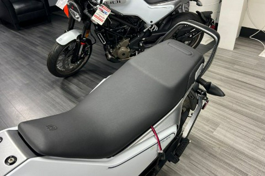 2023 Husqvarna Vitpilen 401