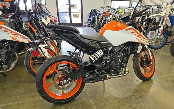 2024 KTM 250 DUKE