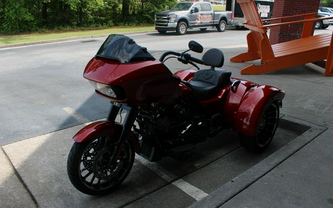 2025 Harley-Davidson® Road Glide® 3 Whiskey Firestorm - Black Finish