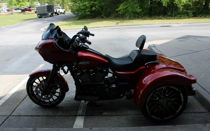 2025 Harley-Davidson® Road Glide® 3 Whiskey Firestorm - Black Finish