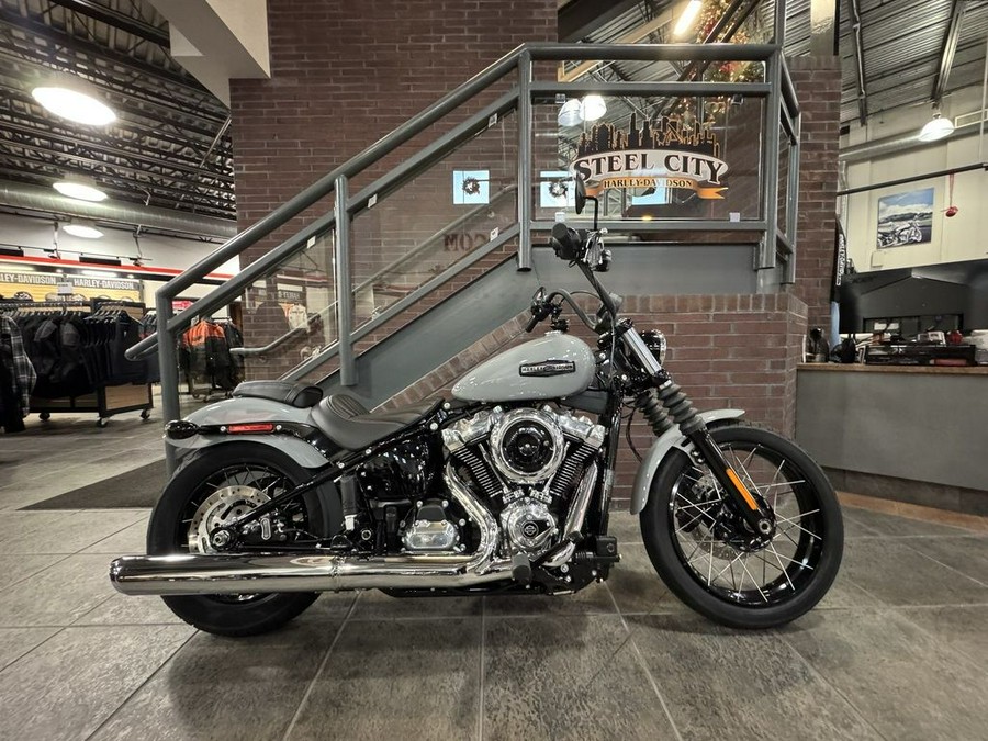 2025 Harley-Davidson® FXBB - Street Bob®