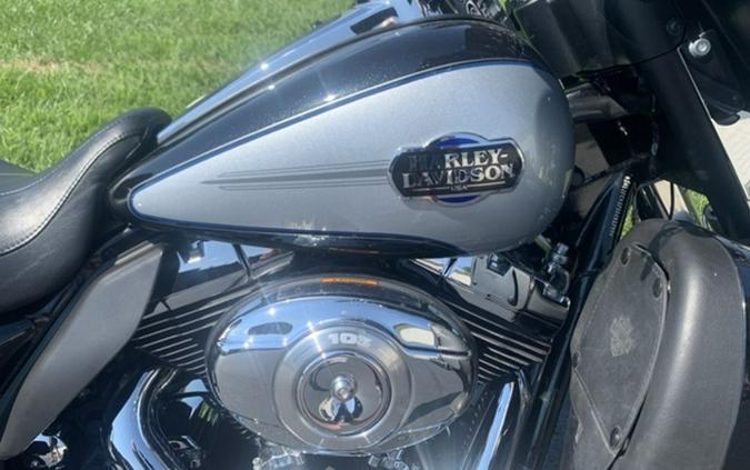 2013 Harley-Davidson® FLHTCU - Electra Glide® Ultra Classic®