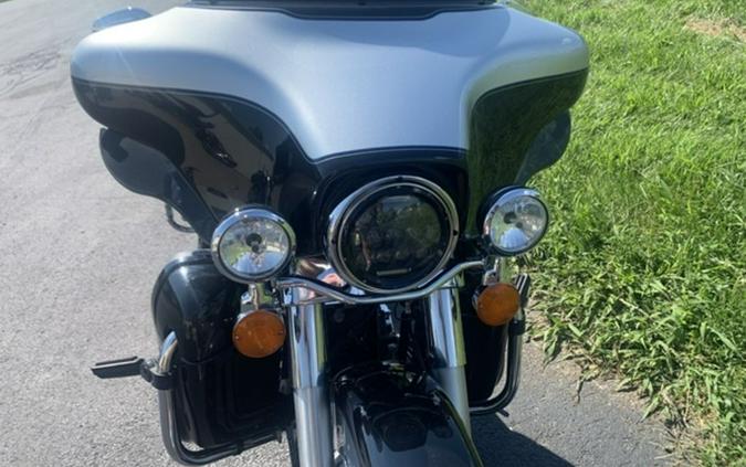 2013 Harley-Davidson® FLHTCU - Electra Glide® Ultra Classic®