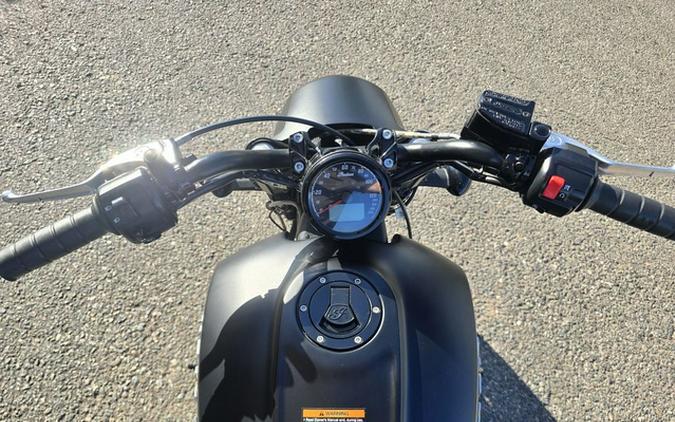 2019 Indian Scout Bobber ABS Thunder Black Smoke