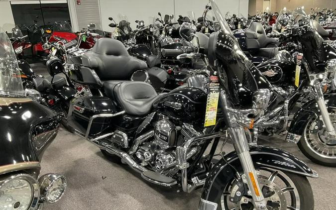 2015 Harley-Davidson® FLHTCU - Electra Glide® Ultra Classic®