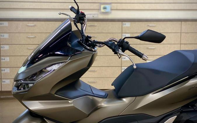 2024 Honda® PCX