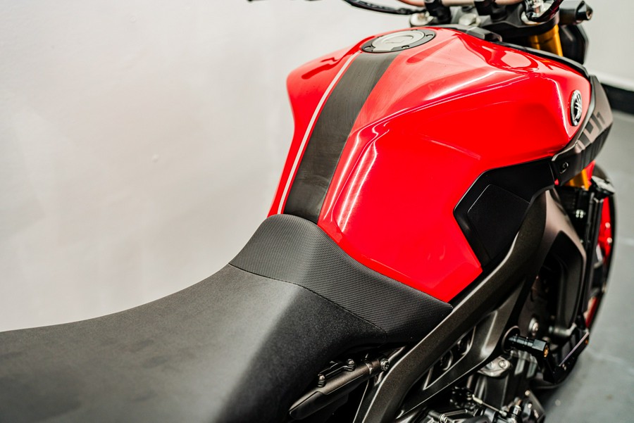 2014 Yamaha Motor Corp., USA FZ-09