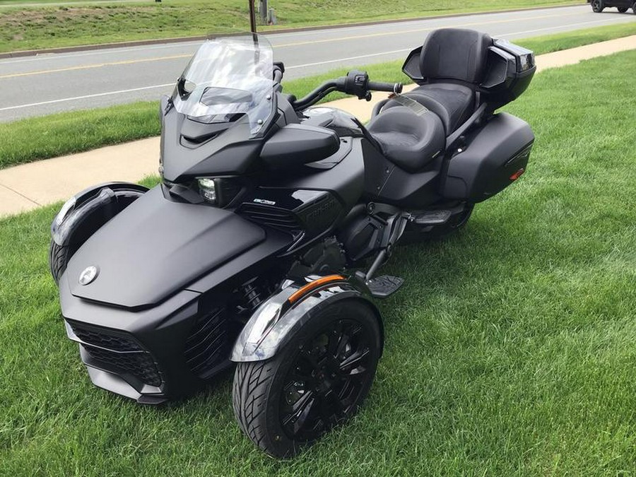 2024 Can-Am® Spyder F3 Limited Dark Wheels