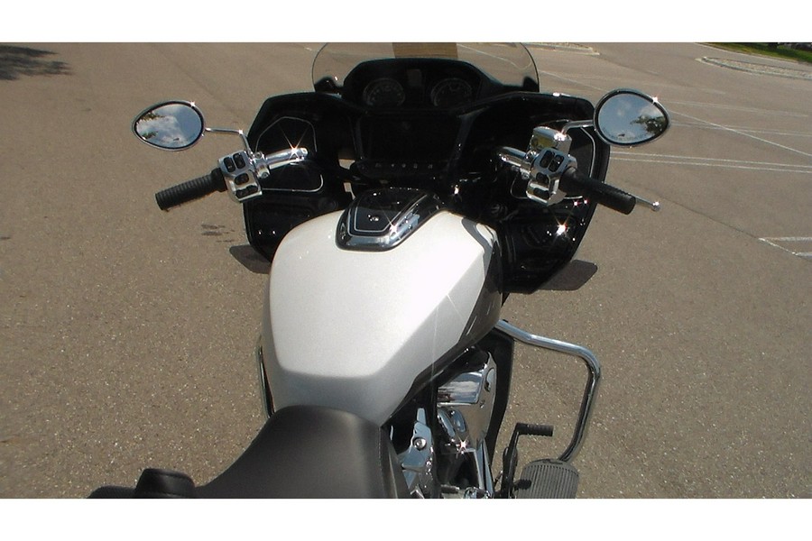 2025 Indian Motorcycle CHALLENGER LIMITED, 49ST Limited