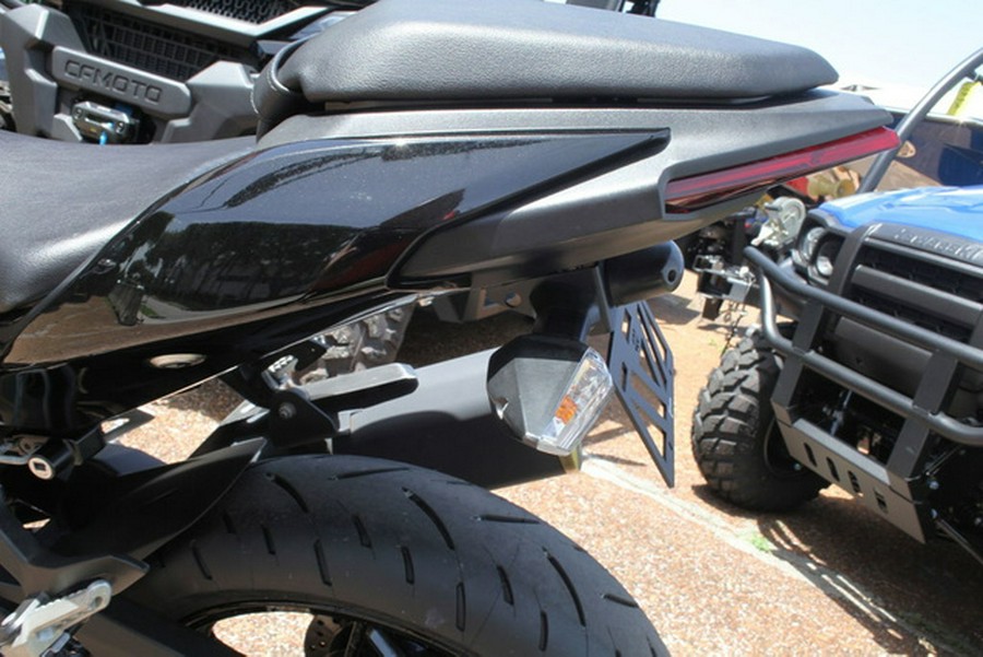 2024 Kawasaki Ninja 500 KRT Edition
