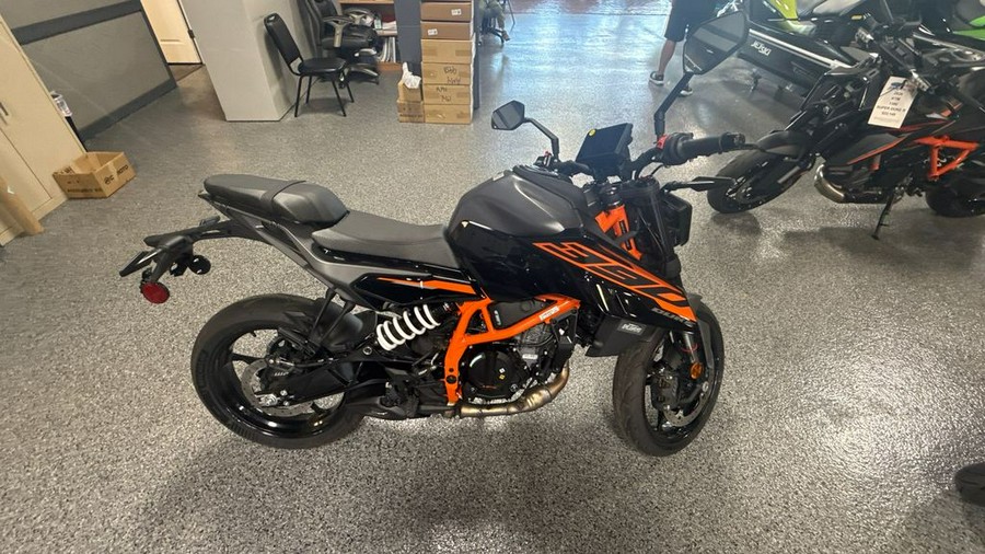 2026 KTM 390 Duke