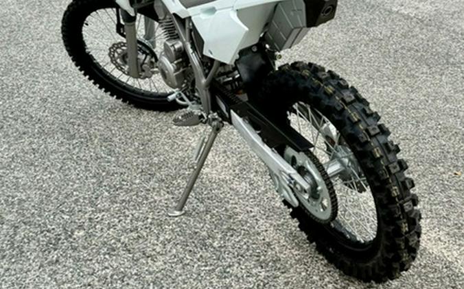2027 Kawasaki KLX 140R F