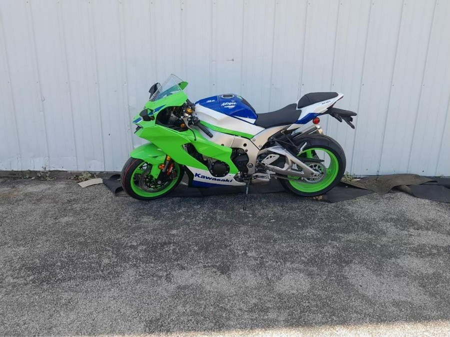 2024 Kawasaki Ninja® ZX™-10R 40th Anniversary Edition ABS