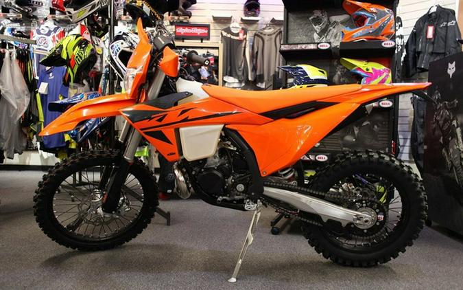 2025 KTM XC 300 W