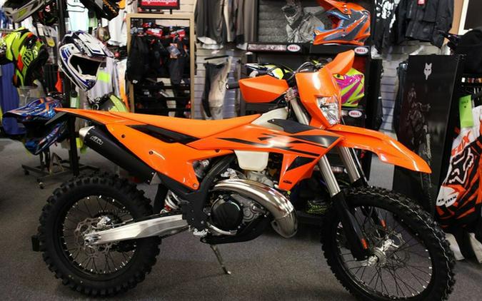 2025 KTM XC 300 W