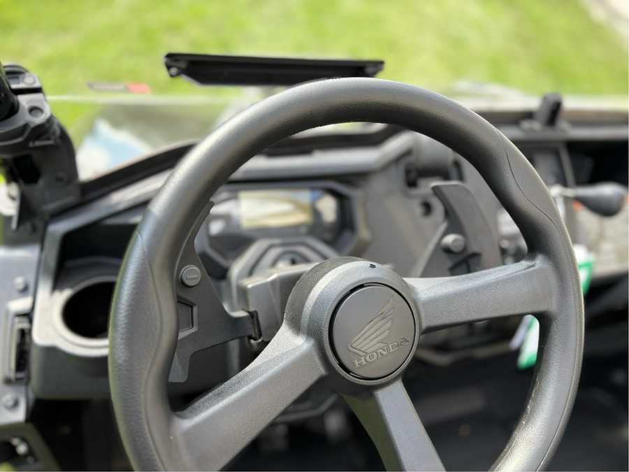 2025 Honda Pioneer 1000 Deluxe