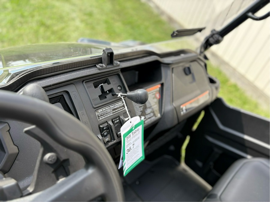 2025 Honda Pioneer 1000 Deluxe