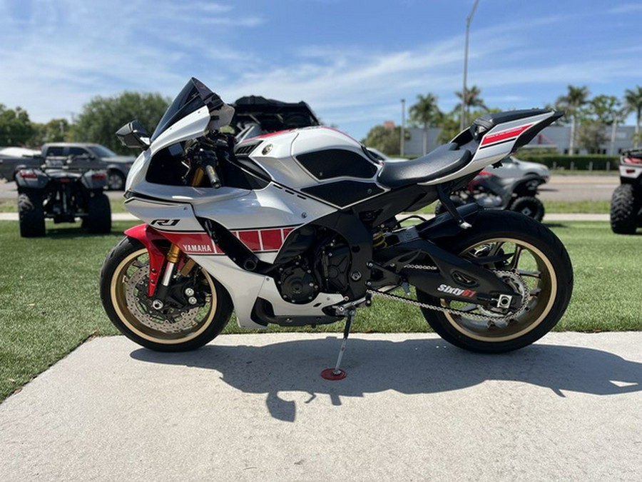 2022 Yamaha YZF R1 Moto GP 60Th Anniversary Edition