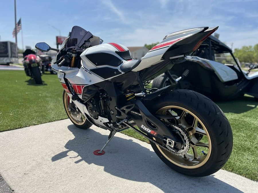 2022 Yamaha YZF R1 Moto GP 60Th Anniversary Edition