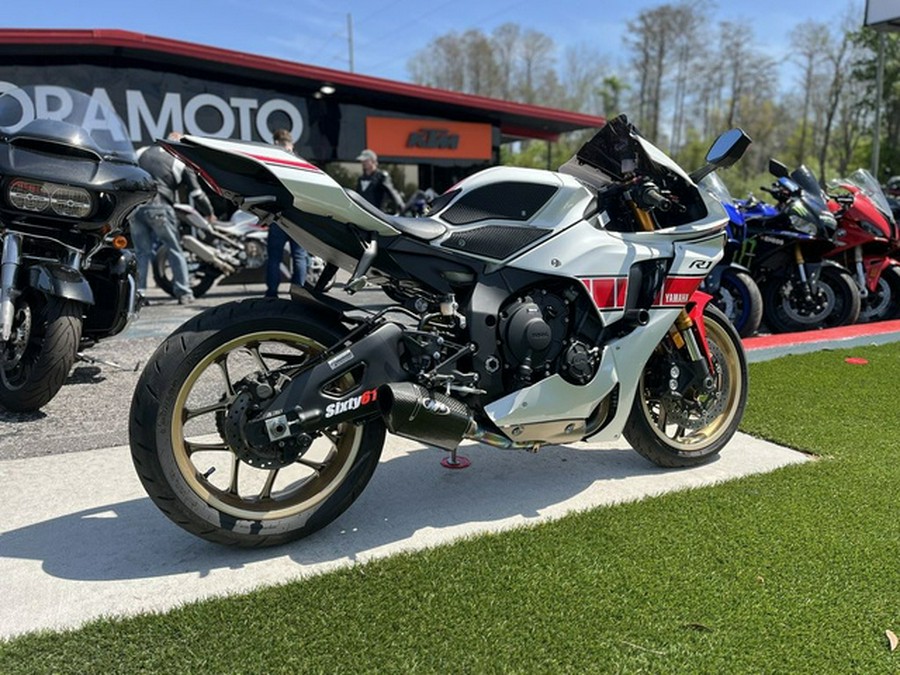 2022 Yamaha YZF R1 Moto GP 60Th Anniversary Edition