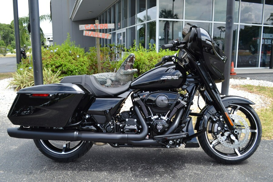 2024 Harley-Davidson Street Glide® Vivid Black - FLHX