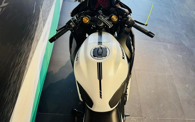2025 Kawasaki NINJA® ZX™-4RR ABS