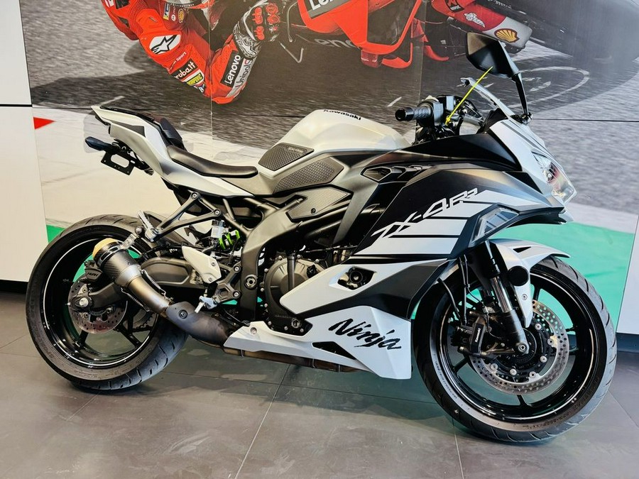 2025 Kawasaki NINJA® ZX™-4RR ABS