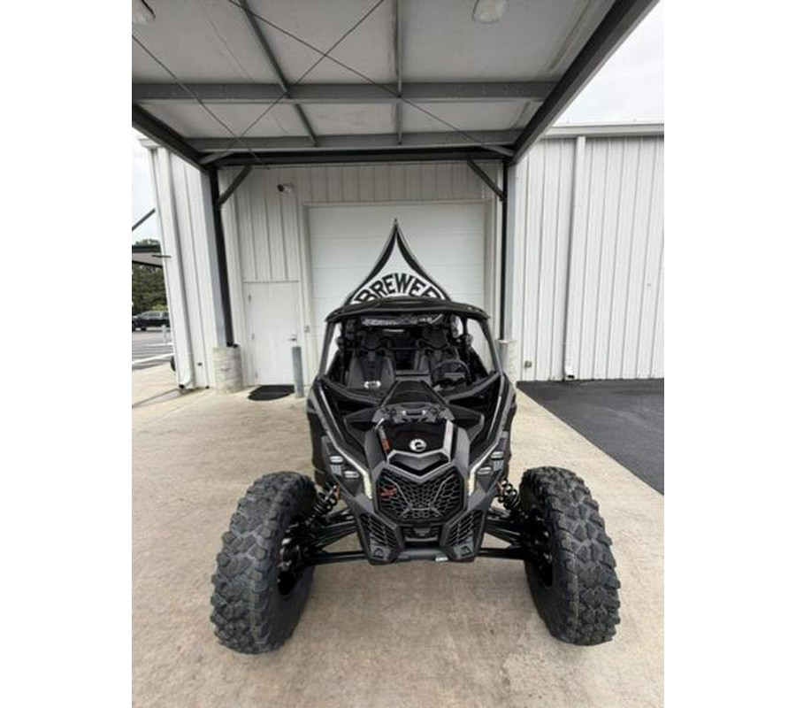 2026 Can-Am® Maverick X3 Max X RS Turbo RR Triple Black_4.5 in