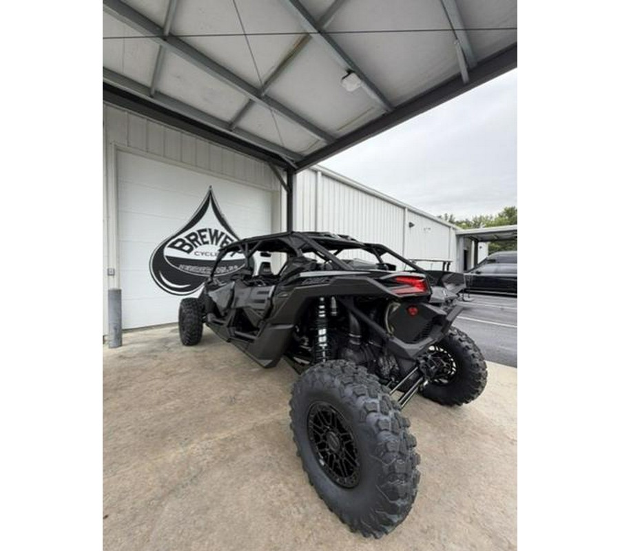 2026 Can-Am® Maverick X3 Max X RS Turbo RR Triple Black_4.5 in