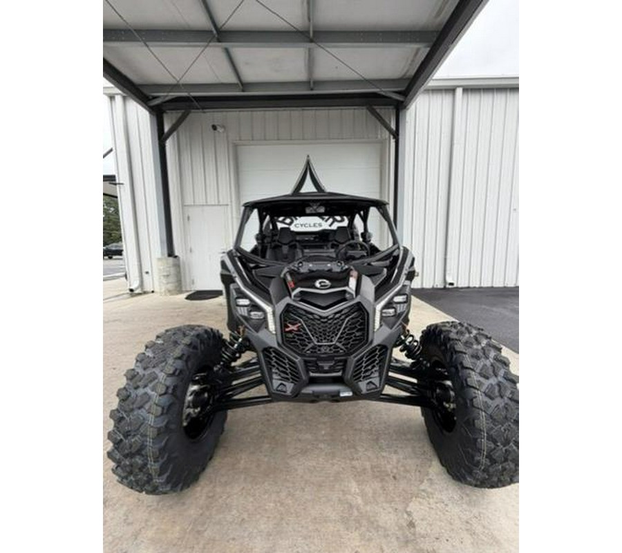 2026 Can-Am® Maverick X3 Max X RS Turbo RR Triple Black_4.5 in