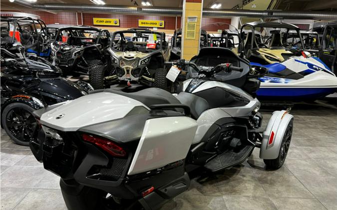 2023 Can-Am™ Spyder RT Base