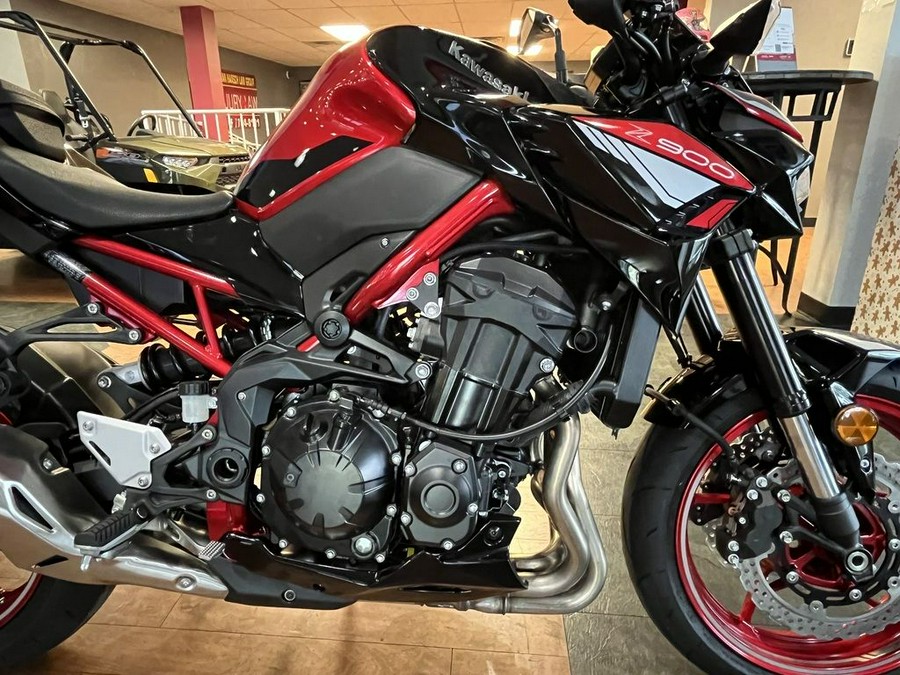 2024 Kawasaki Z900 ABS Candy Persimmon Red/Ebony