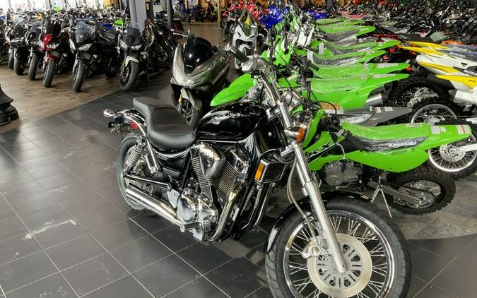 2005 Suzuki Boulevard S83