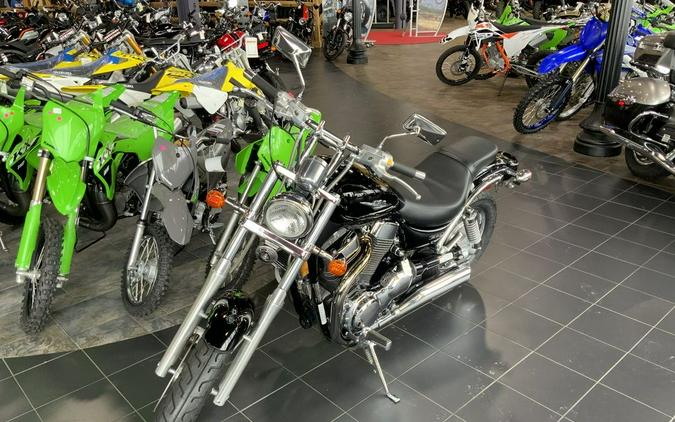 2005 Suzuki Boulevard S83