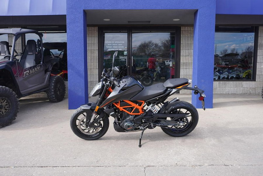 2023 KTM Duke 390