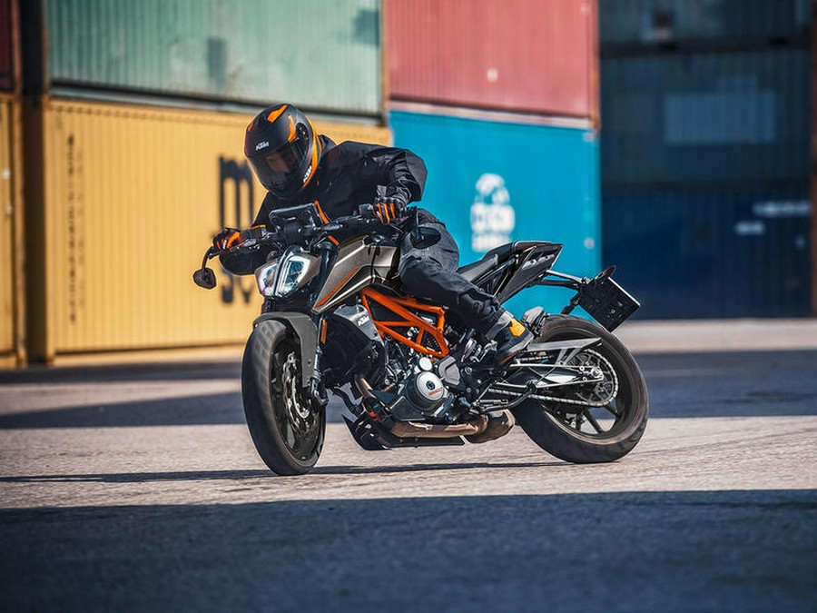 2023 KTM Duke 390