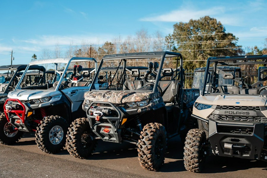 2024 Can-Am Defender X MR HD10