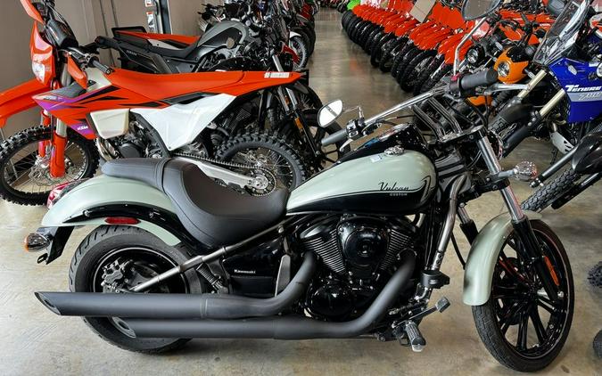 2023 Kawasaki Vulcan® 900 Custom