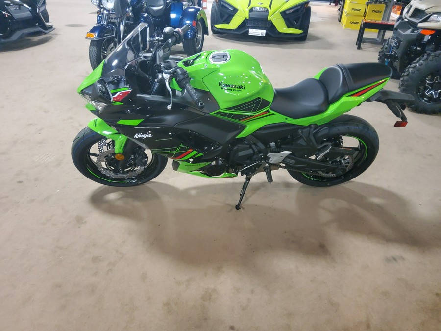 2024 Kawasaki Ninja® 650 KRT EDITION ABS