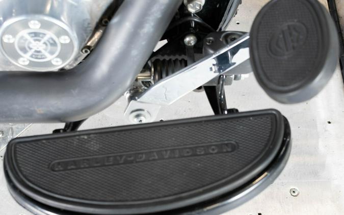 2016 Harley-Davidson Softail Slim