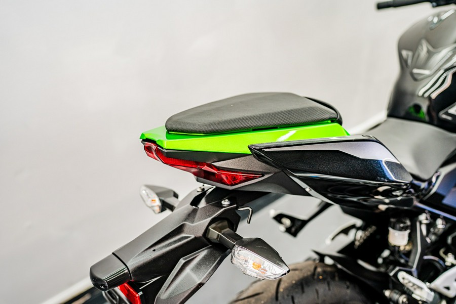 2022 Kawasaki Z400 ABS