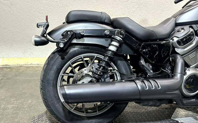 Harley-Davidson® Nightster™ Special 2023 RH975S 314660B BLACK DENIM