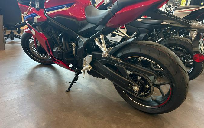 2026 Honda CBR650R E-Clutch