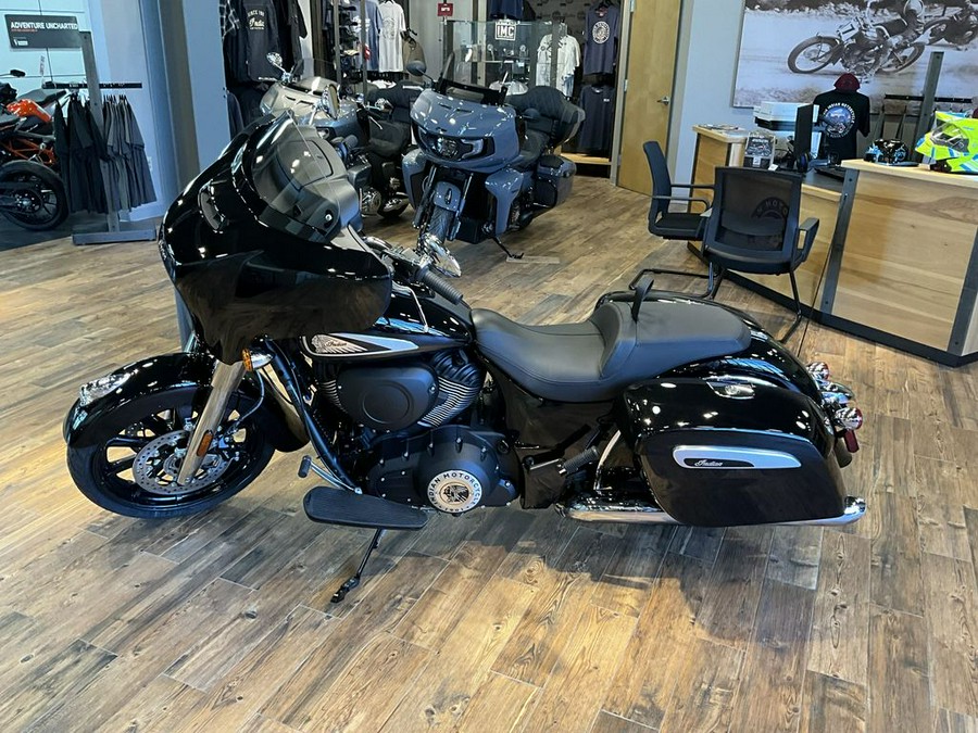 2024 Indian Motorcycle® Chieftain® Black Metallic