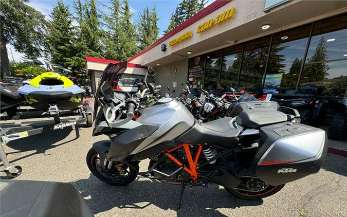 2017 KTM Super Duke 1290 GT