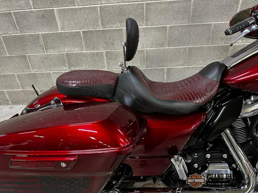 2017 Harley-Davidson® FLHX - Street Glide®