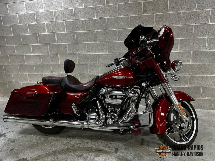 2017 Harley-Davidson® FLHX - Street Glide®